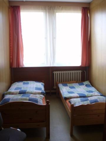 Hostel Monty Ricany (Central Bohemian) Ngoại thất bức ảnh